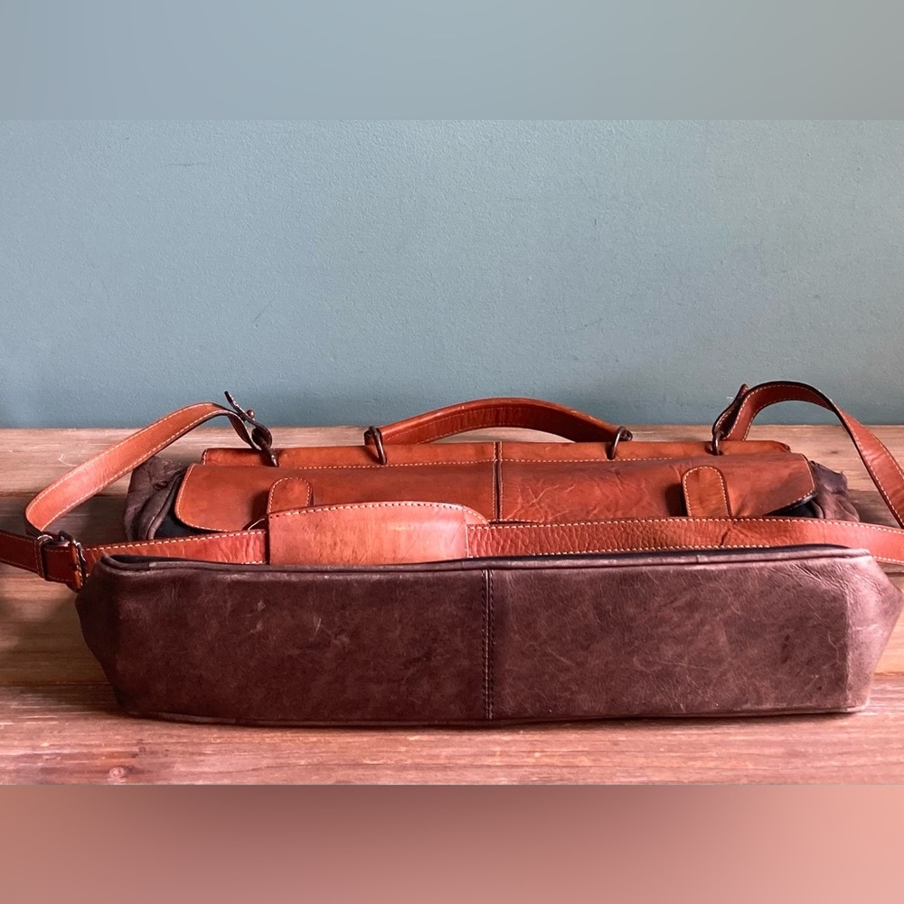Vintage Delfina Leather Color Block Messenger Bag - Picture 11 of 13